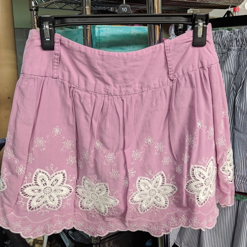 🌛 Beautiful Purple Embroidered Skirt